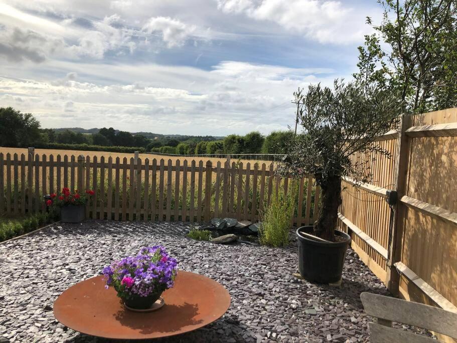 Self Contained Garden Studio With Stunning Views Sissinghurst Exterior foto